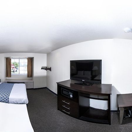Rodeway Inn & Suites Lewisville I-35 Zimmer foto